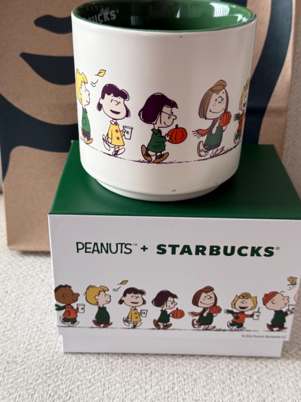 New Peanuts Snoopy Starbucks Collaboration Coffee Mug Limited Edition - Picture 5 of 5